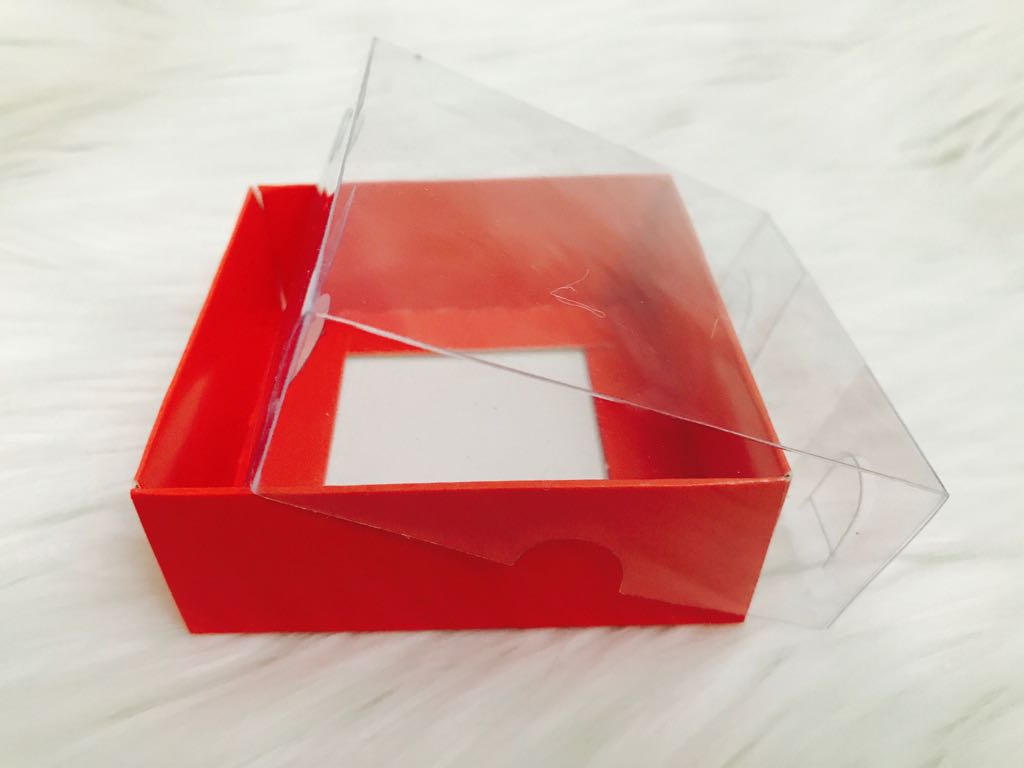 8x8x3 Asetat Kapaklı Kutu — galeri görseli